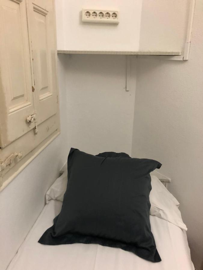 Hostalin Barcelona Diputacion Dış mekan fotoğraf