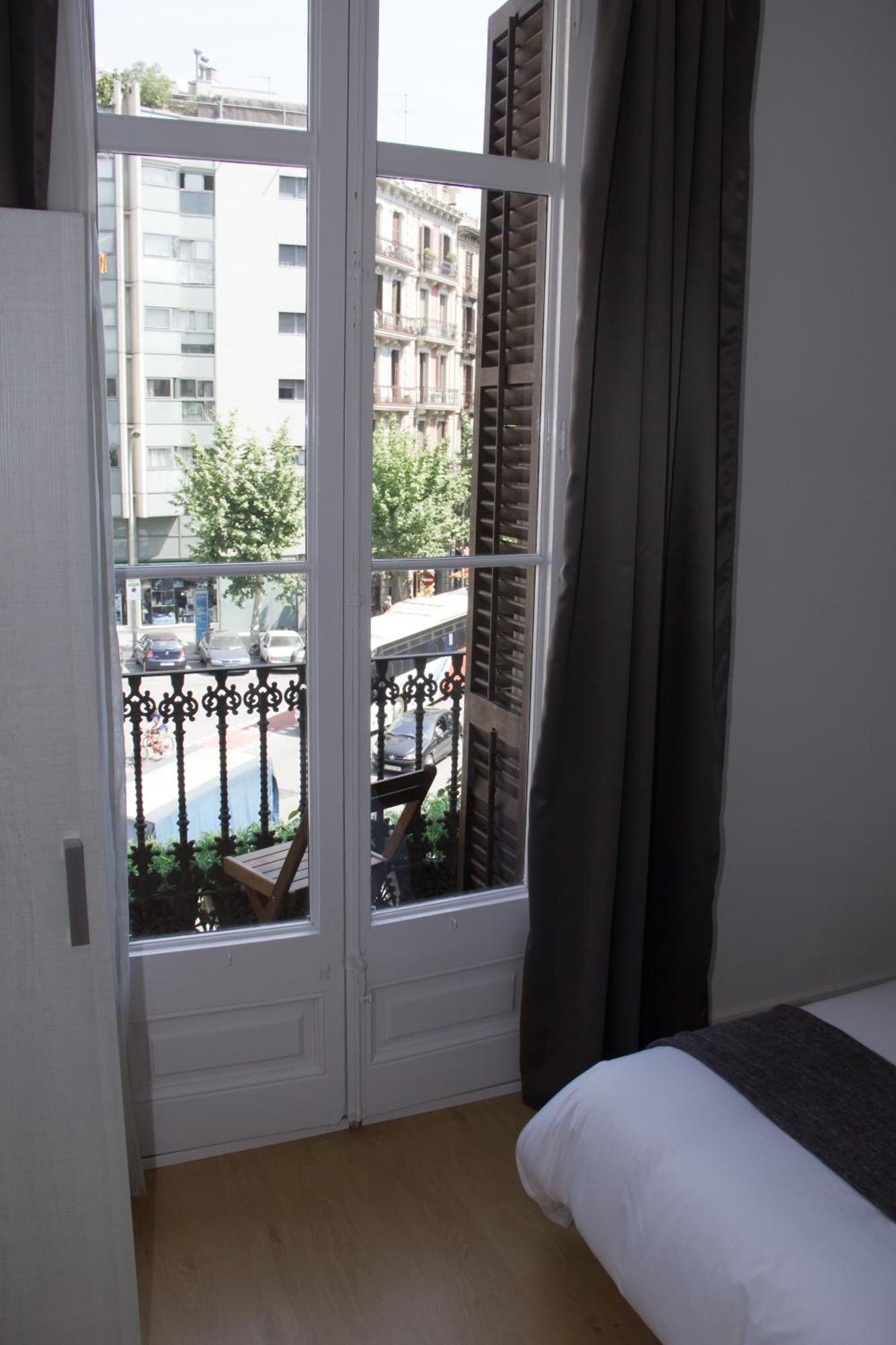 Hostalin Barcelona Diputacion Dış mekan fotoğraf