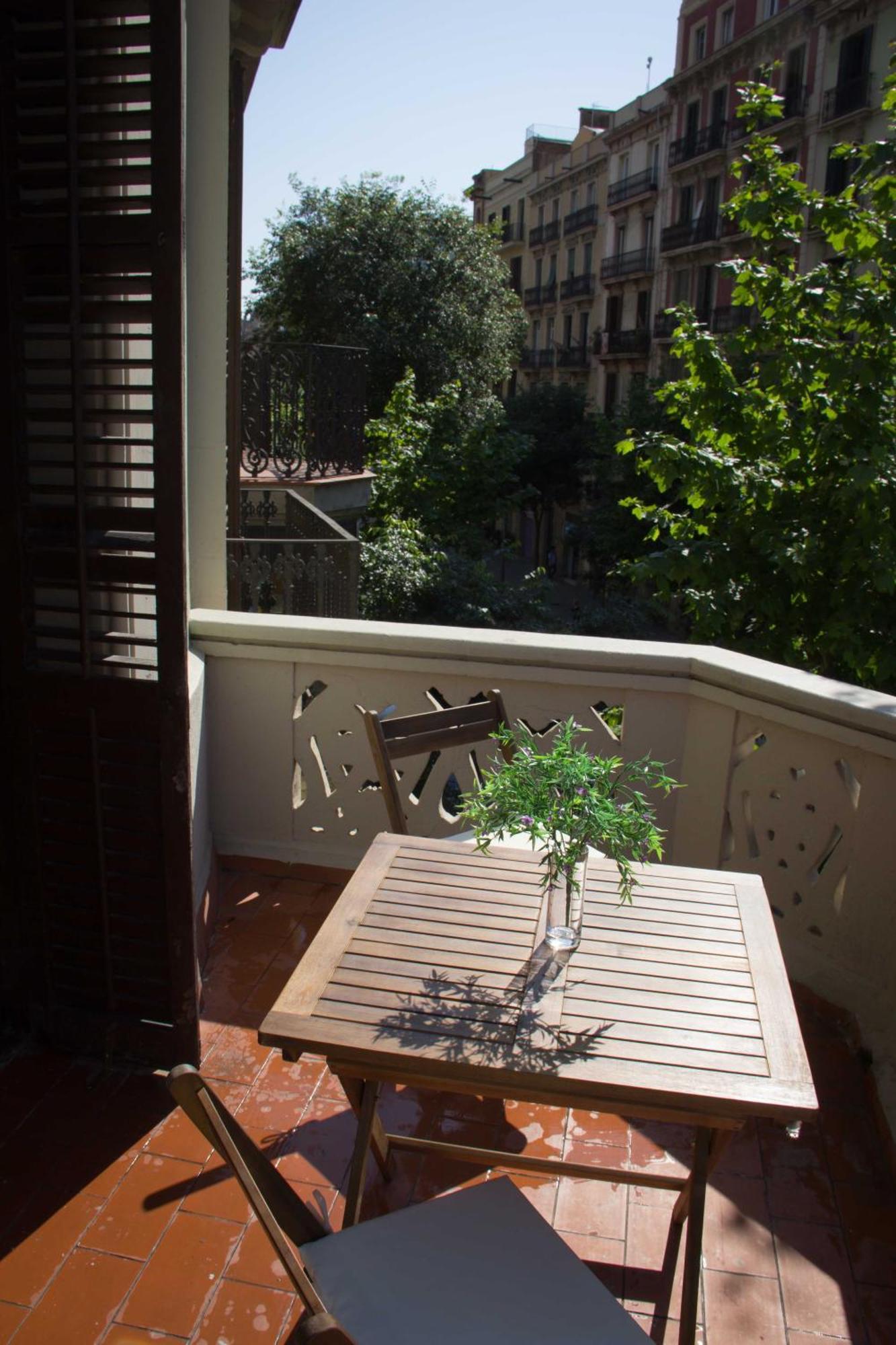 Hostalin Barcelona Diputacion Dış mekan fotoğraf